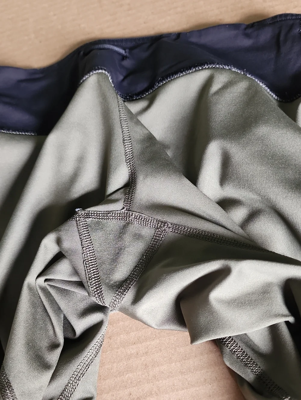 Lululemon Run: Inspire Crop II *Geometric Olive Green & Black Cropped Leggings